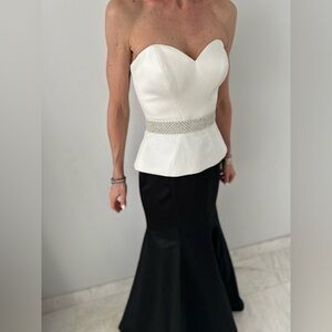 LA FEMME Peplum Gown 22418 - LIKE NEW